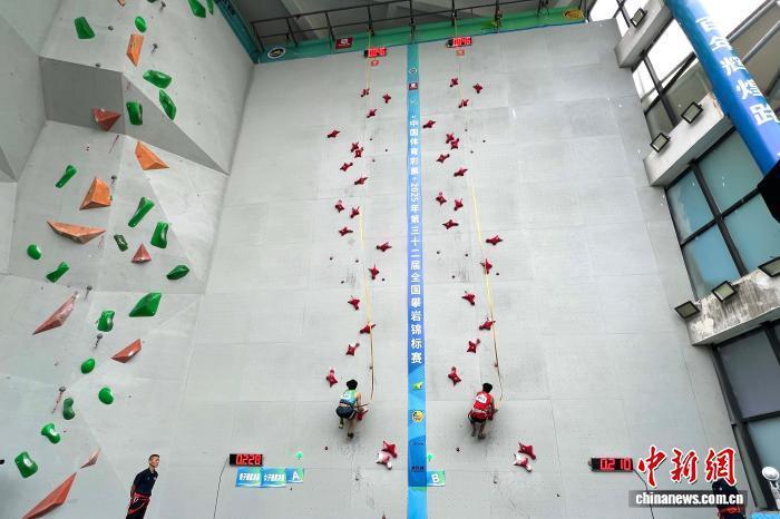 LJBWt, AtCh, OyXVV LJBWt, AtCh, OyXVV