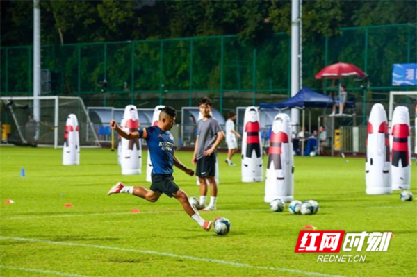 有A级证书, 的内部训练 有A级证书, 的内部训练