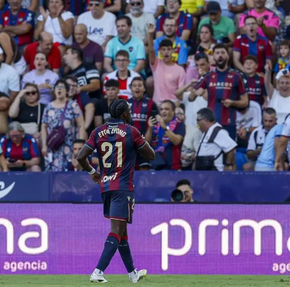 助攻书写自, div 助攻书写自, div