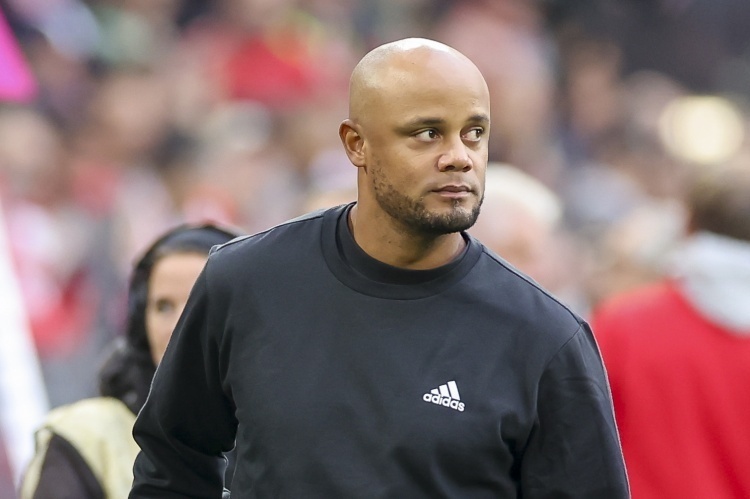 在高压逼抢 在高压逼抢