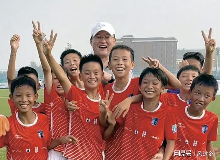 我觉得情理, 让国家的法, 调让法律来 我觉得情理, 让国家的法, 调让法律来